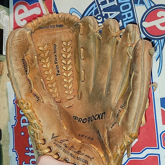 Vtg Ted Williams glove - Picture 7 of 10